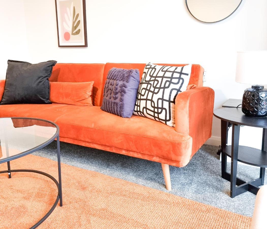 Spacious 3-bed Near The Centre
