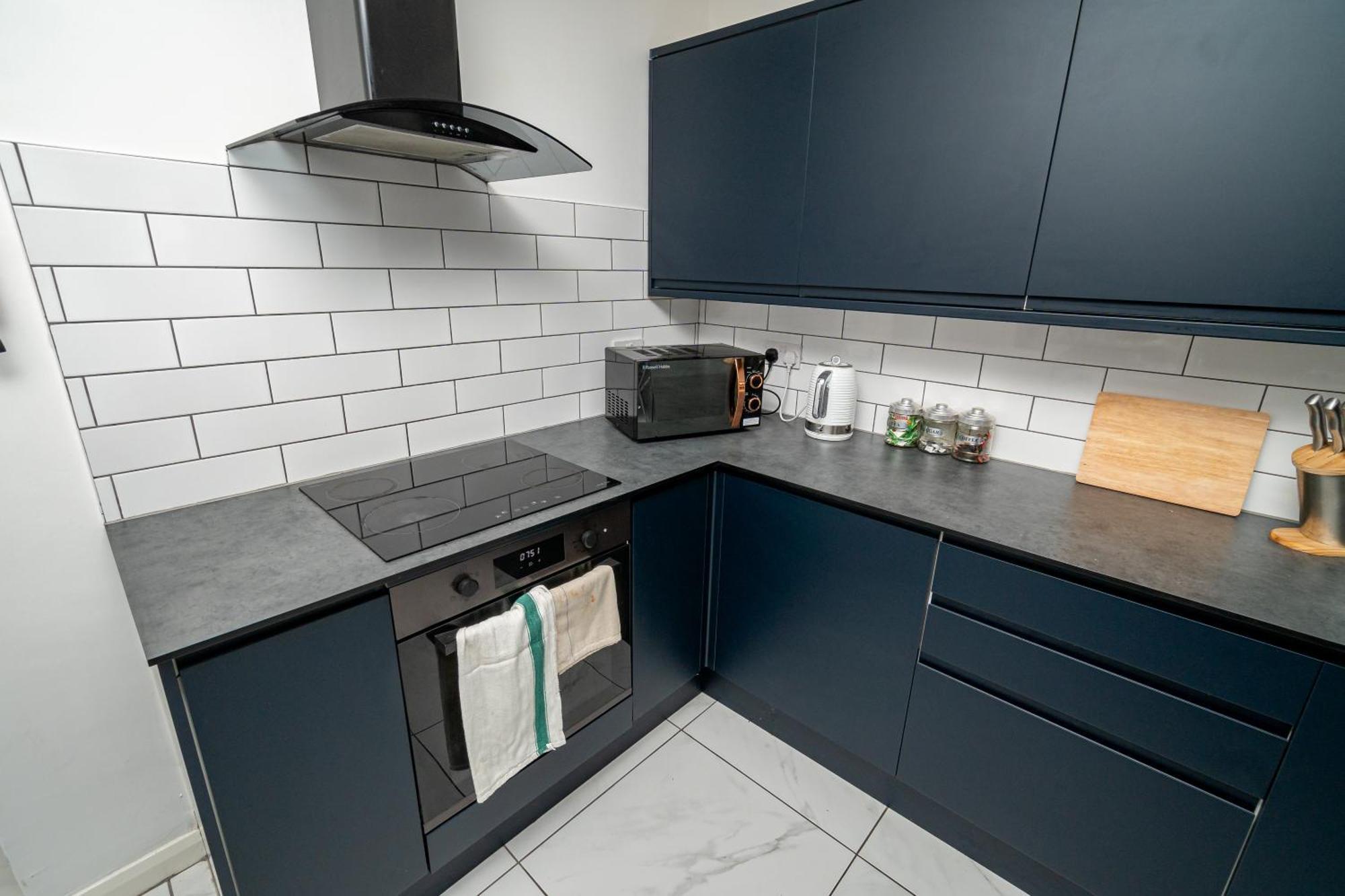 Spacious 3-bed Near The Centre *