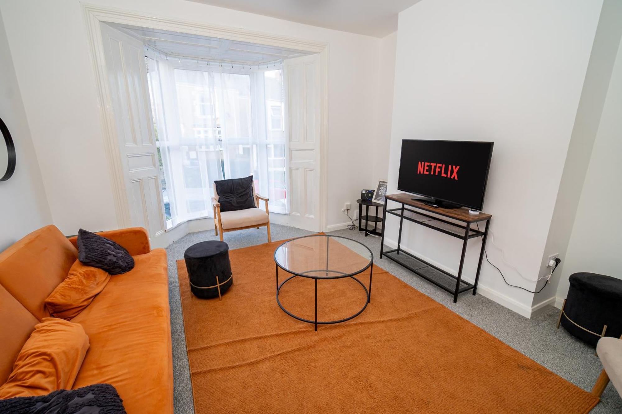 Apartment Spacious 3-bed Near The Centre